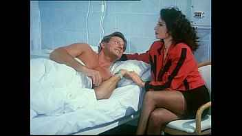 Imagen Sarah Young in Die fliegenden Schlampen 3 (Mario Bianchi) erika lust xxx