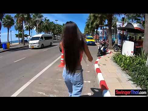 Imagen Petite Thai Amateur Teenie saugt und fickt einen Touristen